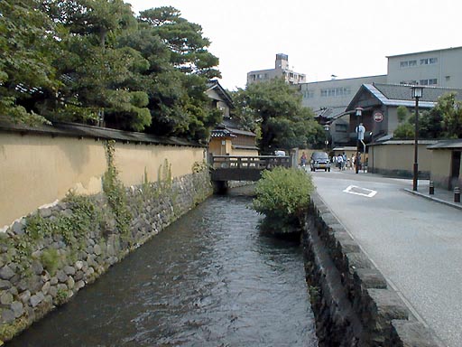 ��쏯�p���̎ʐ^(4)�i/gazo512/gazo010728/onosho-yosui012.jpg�j