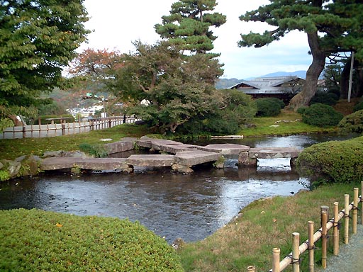 ��s���̎ʐ^(1)�i/gazo512/gazo011110/ken-gankobashi092.jpg�j