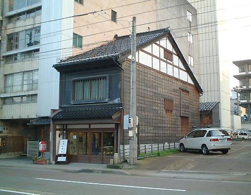 �������V�܌𗬊ق̎ʐ^(2)�i/gazo512/gazo011123/shinise-koryu282.jpg�j