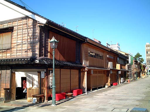 �ɂ������X�̎ʐ^(4)�i/gazo512/gazo011124/nishi-chaya003.jpg�j