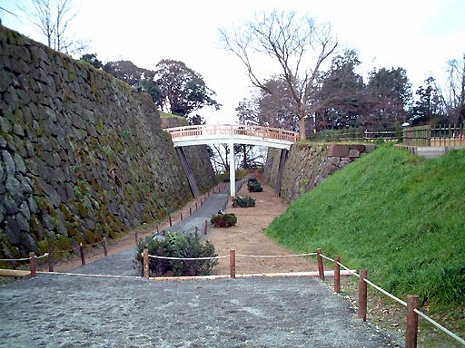 �Ɋy���̎ʐ^(3)�i/gazo512/gazo011223/jo-gokuraku129.jpg�j
