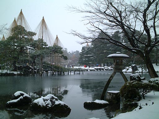 �J�f���U�̎ʐ^(2)�i/gazo512/gazo020106/ken-kotoji-snow050.jpg�j