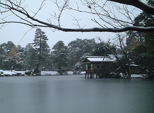 �������̎ʐ^(4)�i/gazo512/gazo020106/ken-uchihashitei-snow047.jpg�j