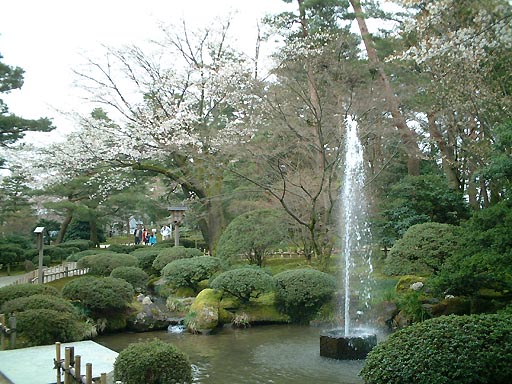 ���@���̎ʐ^(4)�i/gazo512/gazo020330/ken-funsui066.jpg�j