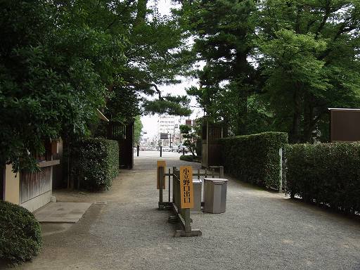 ��������������̎ʐ^(5)�i/gazo512/gazo040703/ken-gate-kodatsunoguchi7030522.jpg�j