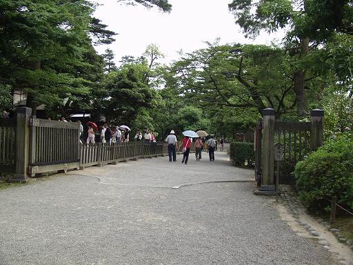�@�r�嗿�����̎ʐ^(1)�i/gazo512/gazo040703/ken-gate-renchimon7030479.jpg�j