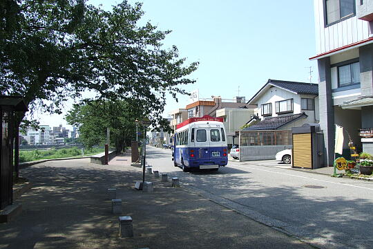 �����Ґ���̎ʐ^(2)�i/guide/gazo540/g090818/saisei-hiDSCF8828.JPG�j