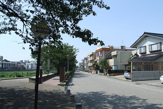 �Ґ��݂̂��̎ʐ^(1)�i/guide/gazo540/g090818/saiseinomichiDSCF8830.JPG�j