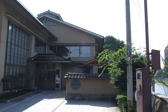 ���c�H���L�O�ق̎ʐ^(1)�i/guide/gazo540/g090818/shusei-kinenDSCF7895.JPG�j
